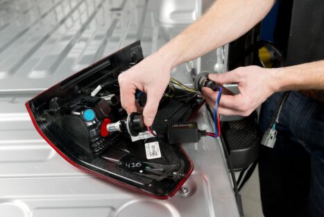 Universal Plug and Play load resistor system - Fits 7440