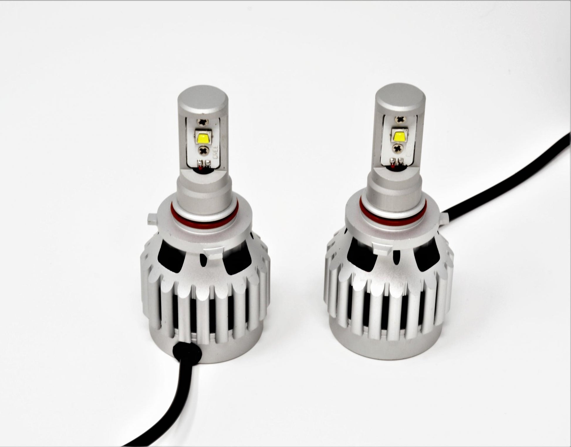 ***Discontinued***~(0.8 lbs. 9X5X2)~ 9005/H10 LED Headlight
